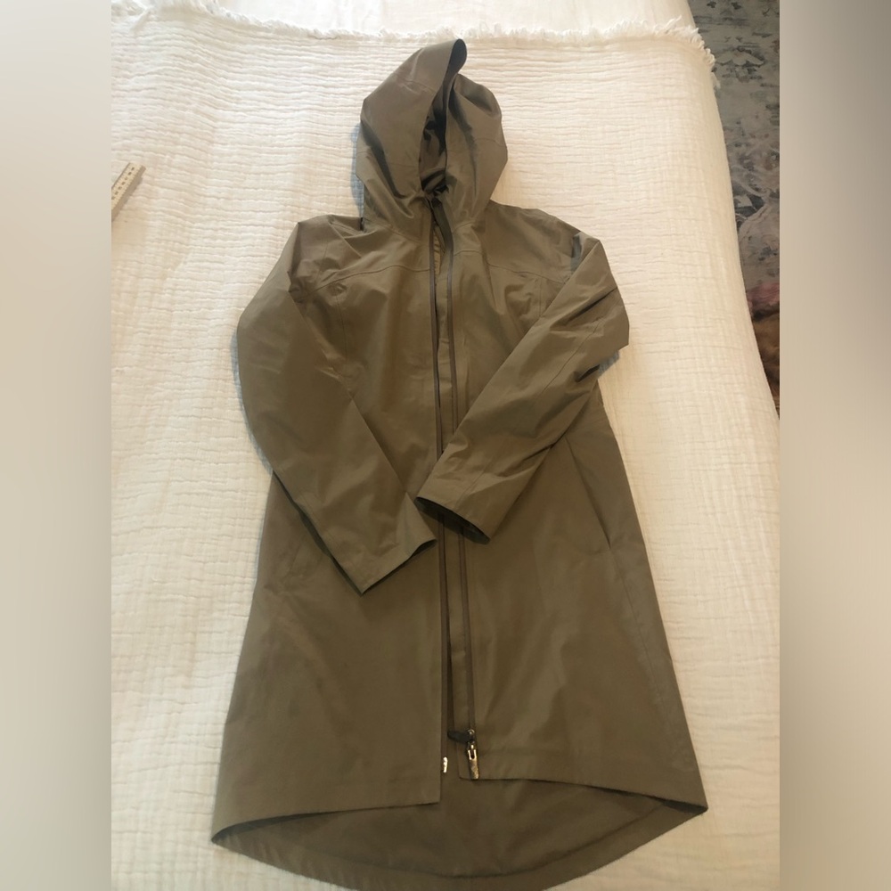 lululemon athletica Olive Green Hooded Rain Coat